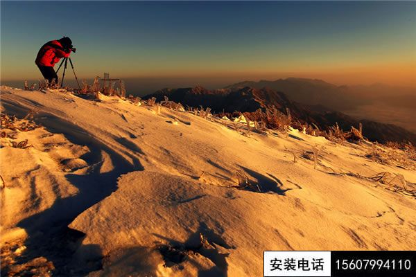 武功山冬天靜謐的日出魅力